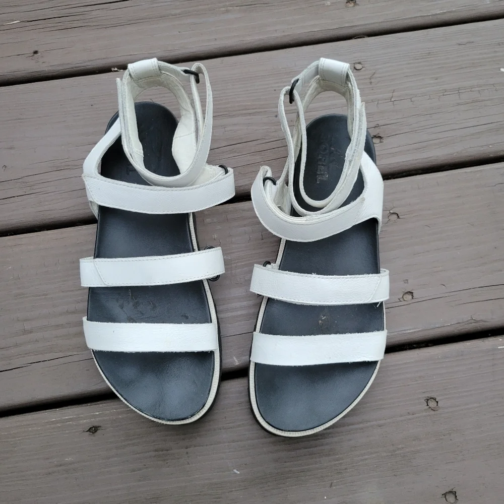 Sorel roaming white